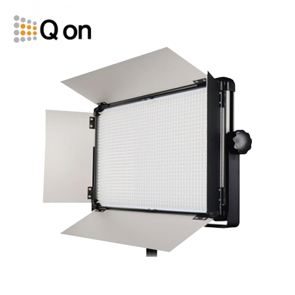 [Qon] 큐온 LED 1500W 5500K (3200K 필터 제공) 방송용 LED조명 DMX 리모콘 제공